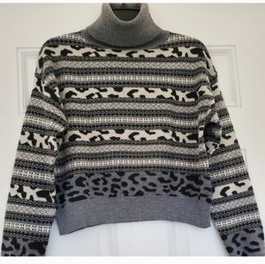 EUC‎ John+Jenn Women's Gray Leopard Turtleneck Sweater - #555SP5